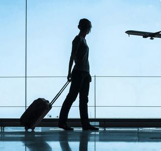 Uređaj dvostruke namene za domaću/roaming upotrebu